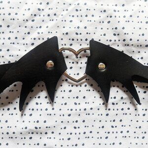 Goth Punk Faux Leather Heart Bat Wing Choker Collar Necklace Halloween
